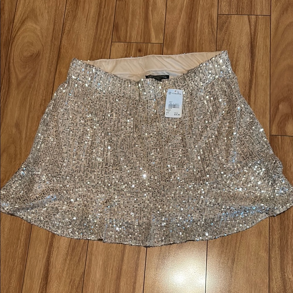 NWT Versona Gold Sequin Mini Skirt sz L, fully lined
